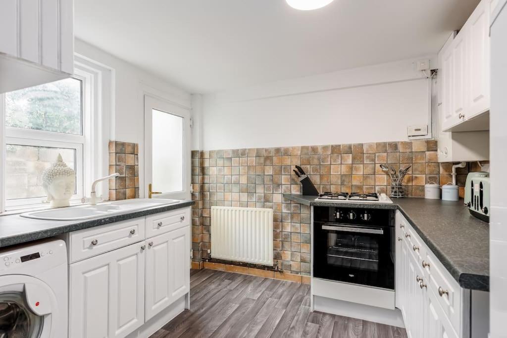 Weekly Monthly Deal-4 Beds-Large House-Driveway By Lima Apartments Ltd Bournemouth Exteriör bild
