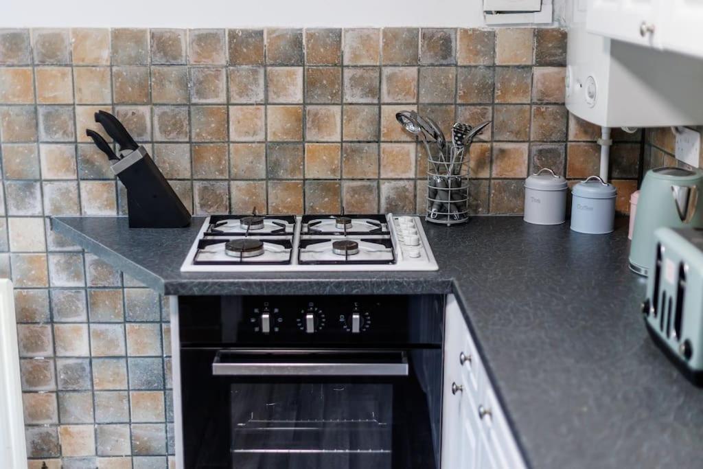 Weekly Monthly Deal-4 Beds-Large House-Driveway By Lima Apartments Ltd Bournemouth Exteriör bild